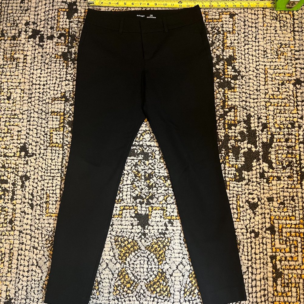 NWOT - Old Navy Women's Black Mid-Rise Pixie Full Length Pants - Size 4 petite